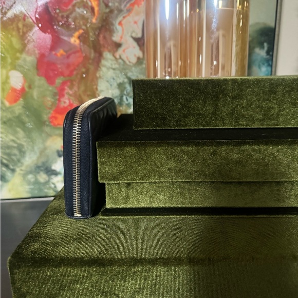 Yves Saint Laurent Dark Blue Quilted Wallet - Picture 2 of 11